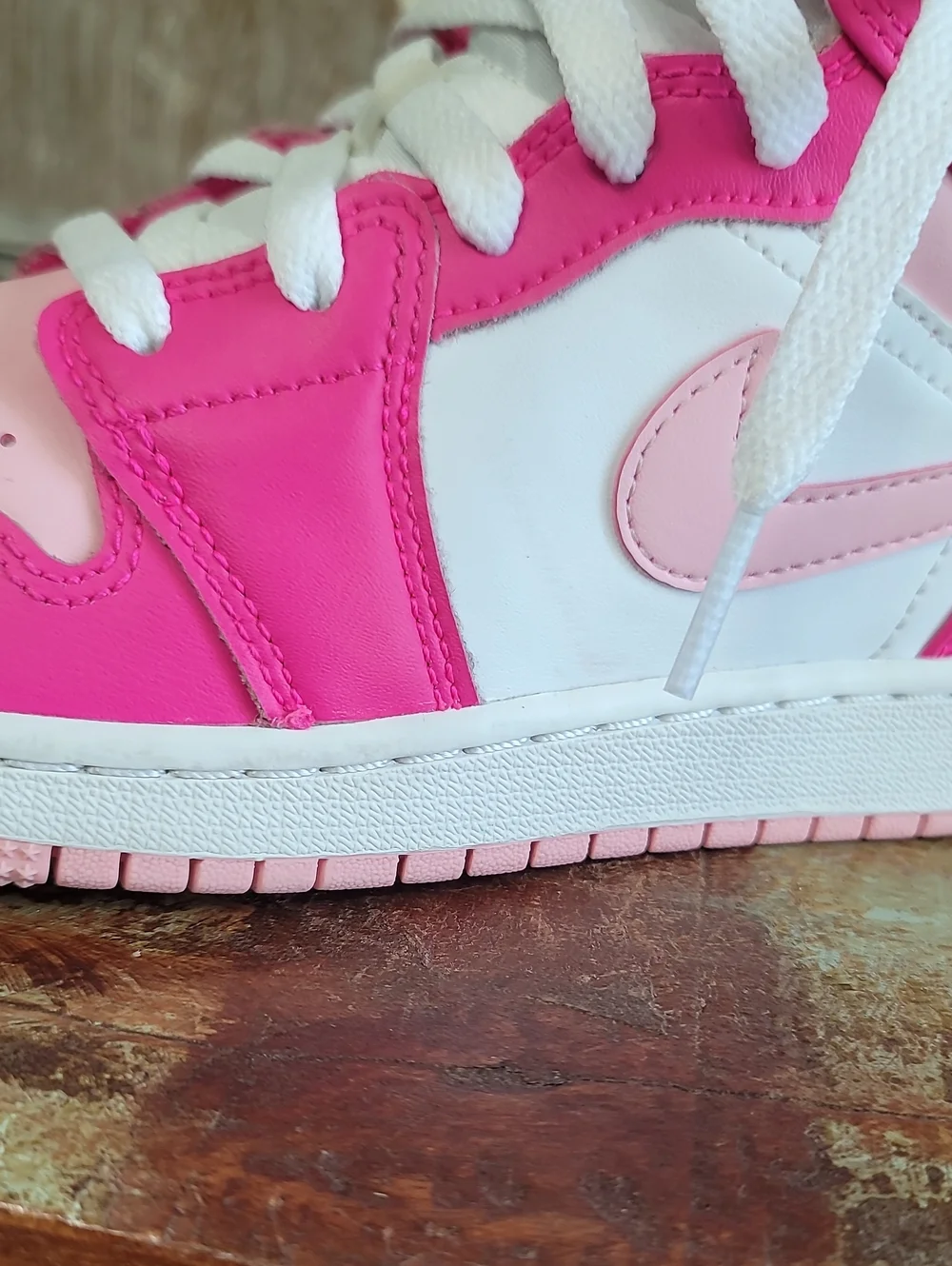 Jordan bold two